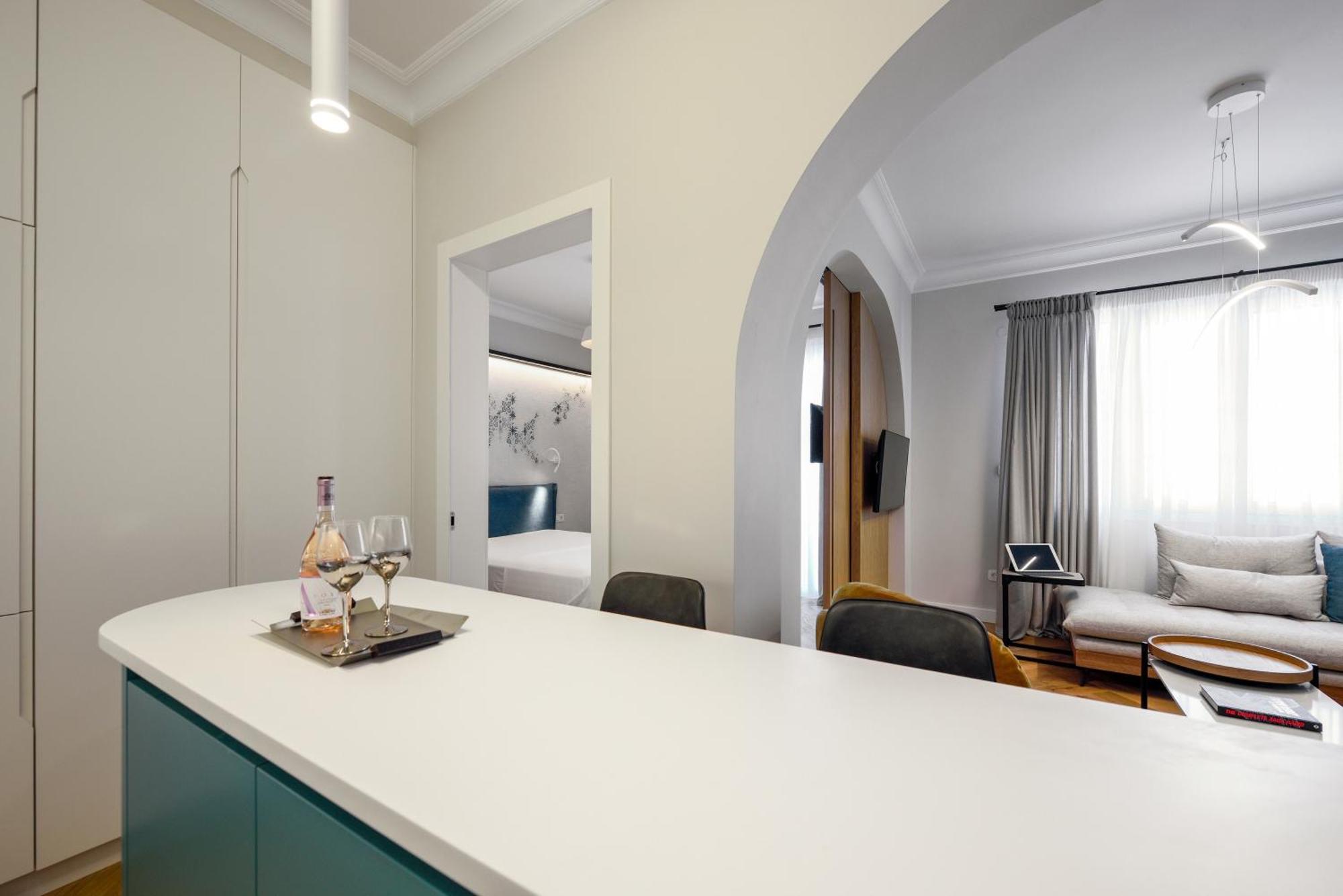 Queen Apartment Thessaloniki By Luxlikehome 塞萨洛尼基 外观 照片