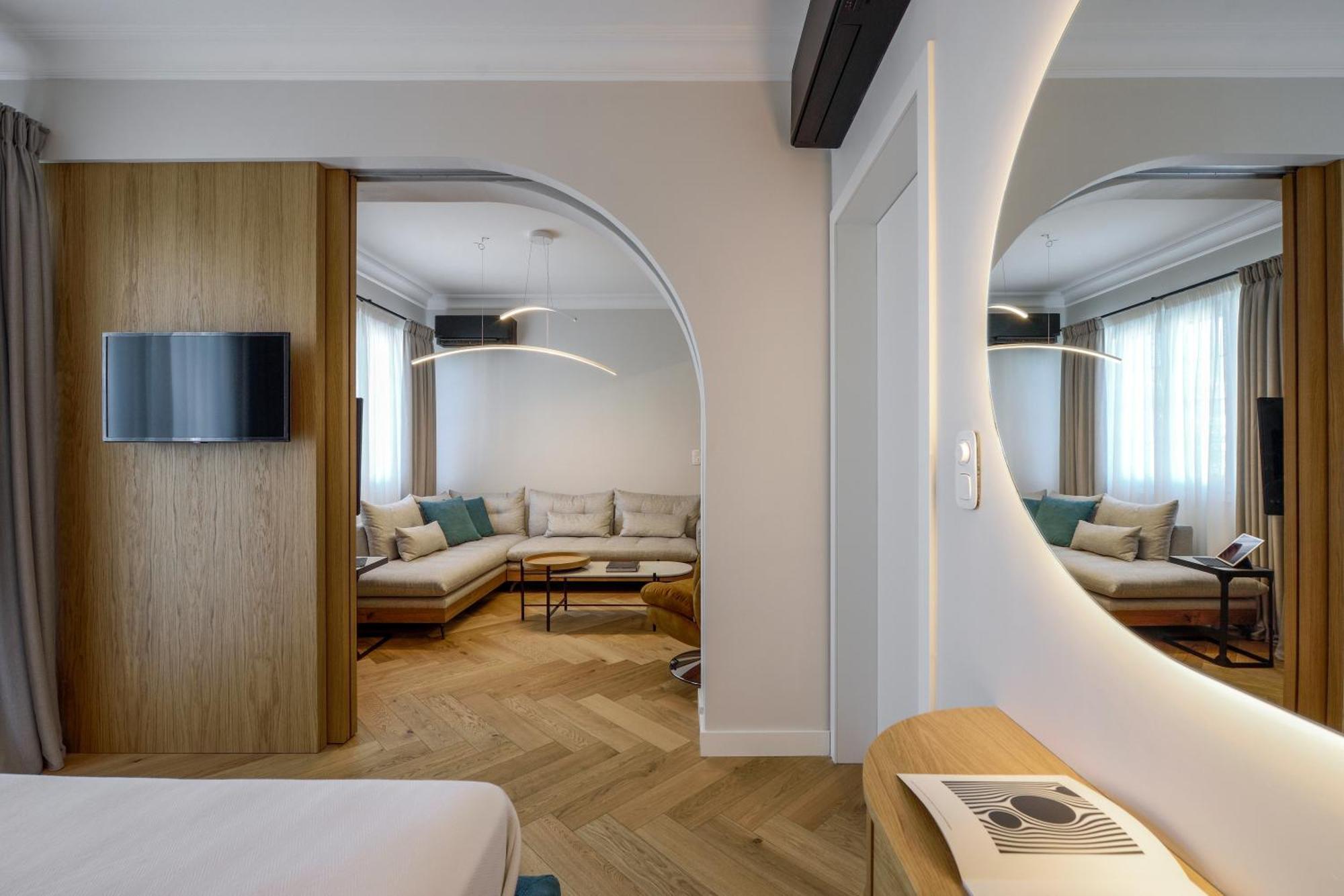 Queen Apartment Thessaloniki By Luxlikehome 塞萨洛尼基 外观 照片