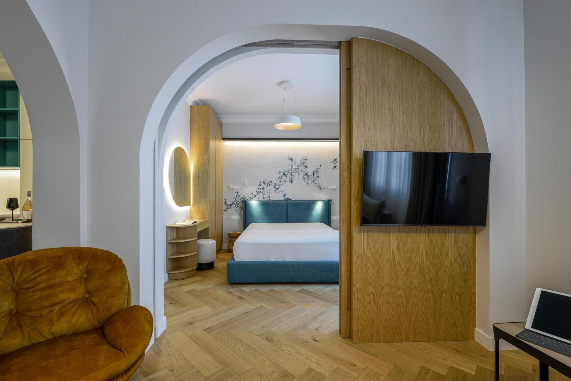 Queen Apartment Thessaloniki By Luxlikehome 塞萨洛尼基 外观 照片