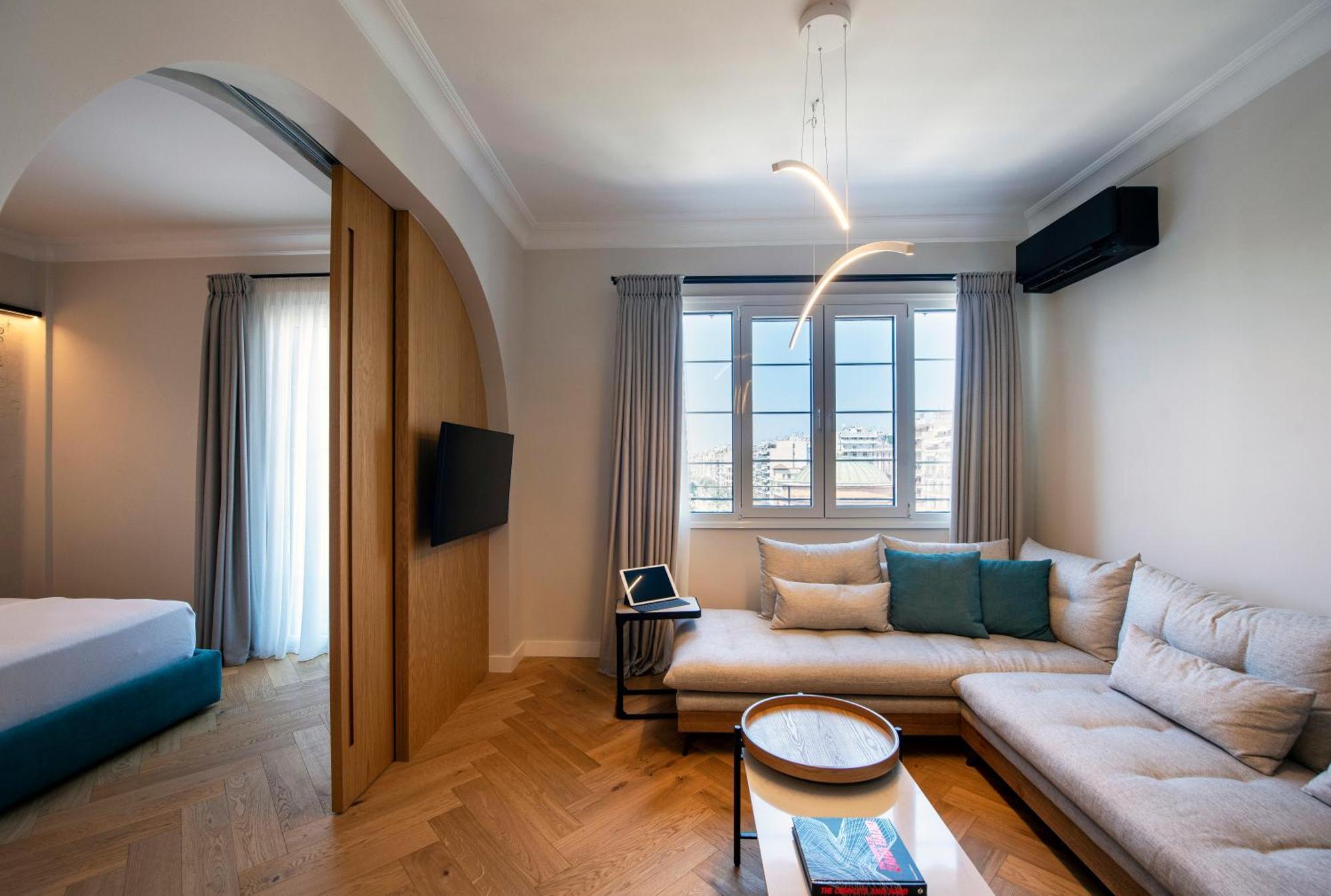 Queen Apartment Thessaloniki By Luxlikehome 塞萨洛尼基 外观 照片