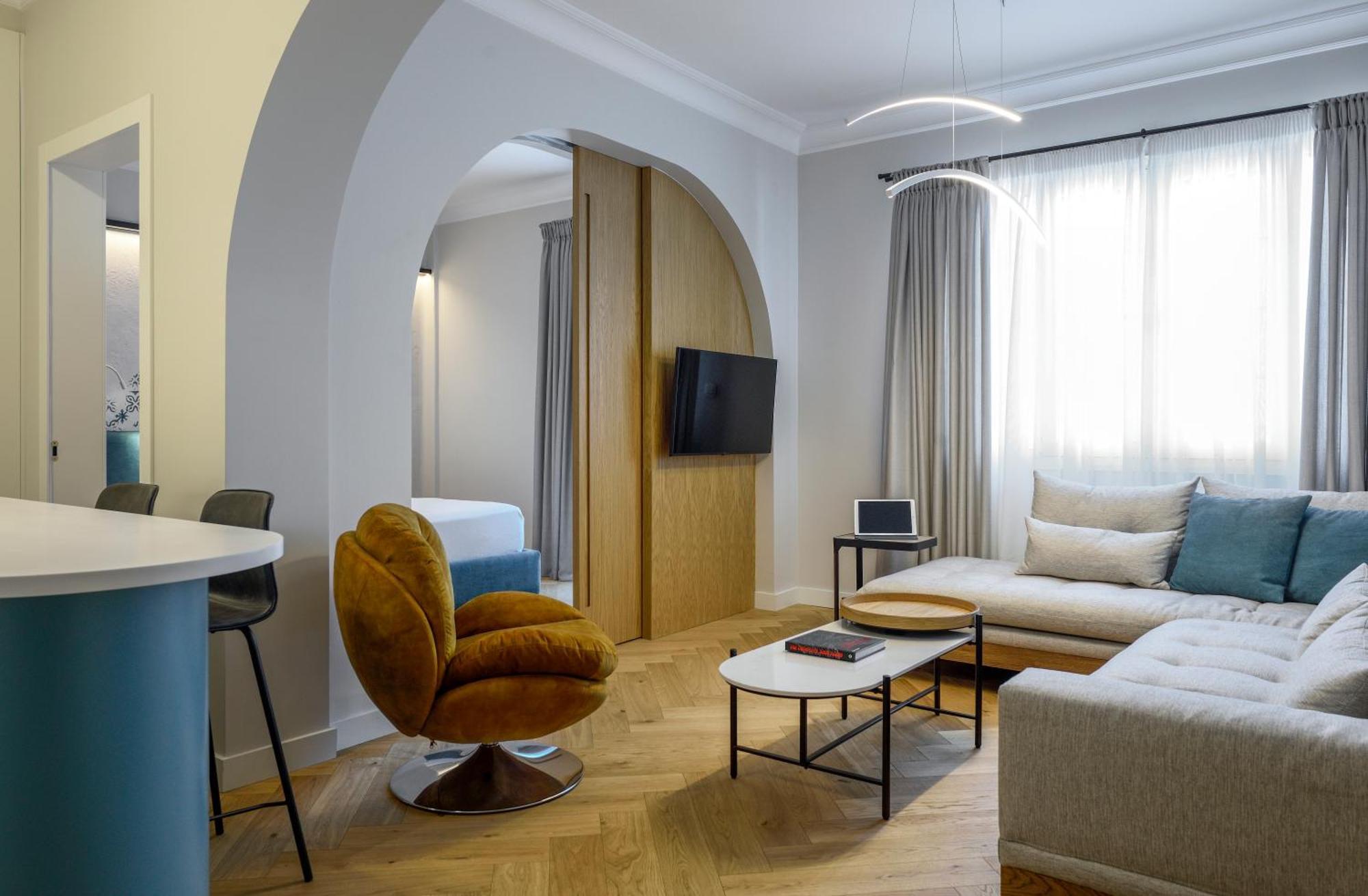 Queen Apartment Thessaloniki By Luxlikehome 塞萨洛尼基 外观 照片
