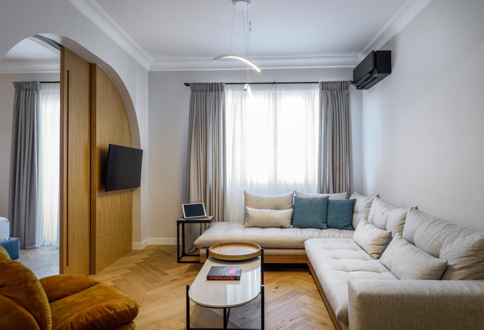Queen Apartment Thessaloniki By Luxlikehome 塞萨洛尼基 外观 照片